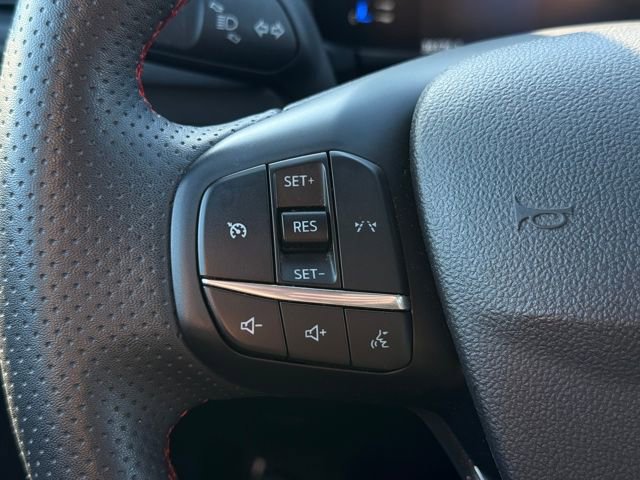 Used 2023 Ford Escape ST-Line image 31