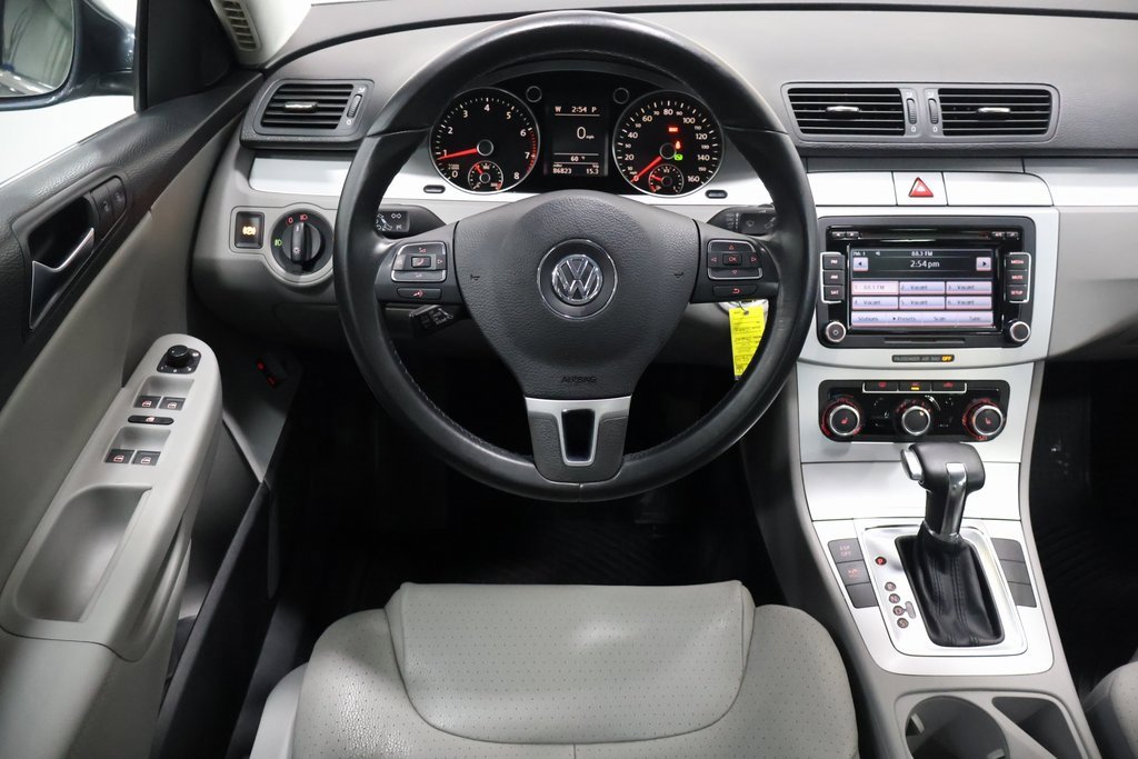Used 2010 Volkswagen Passat Komfort image 16