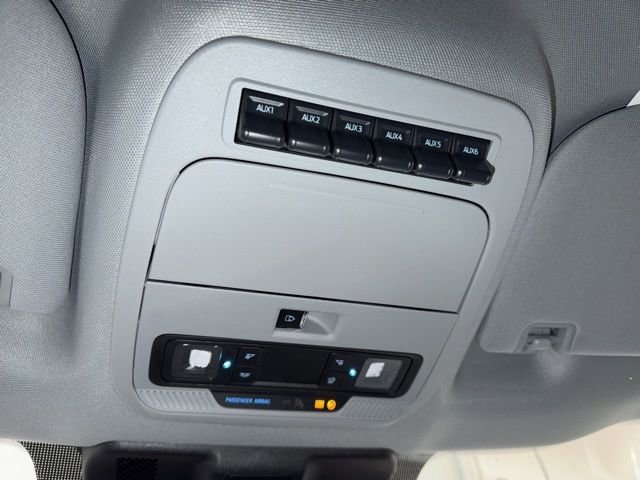 New 2026 Ford F350 XLT w/ XLT Premium Package image 33