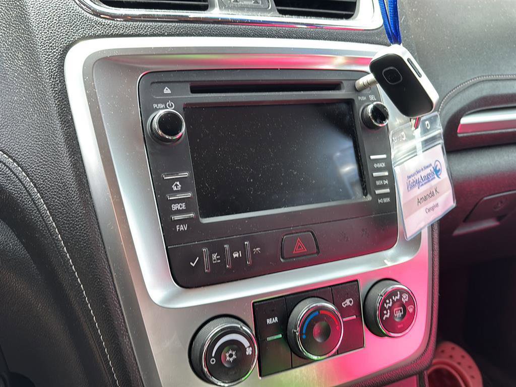 Used 2015 GMC Acadia SLE AWD/4WD image 13