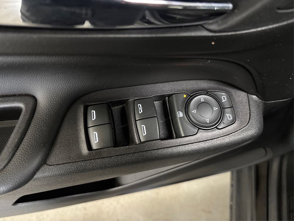 Used 2019 Chevrolet Equinox LT image 33