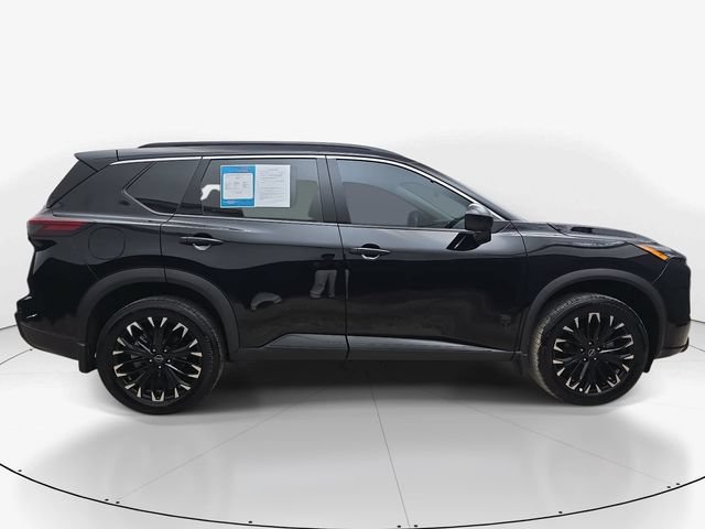 Used 2026 Nissan Rogue Dark Armor AWD/4WD image 5