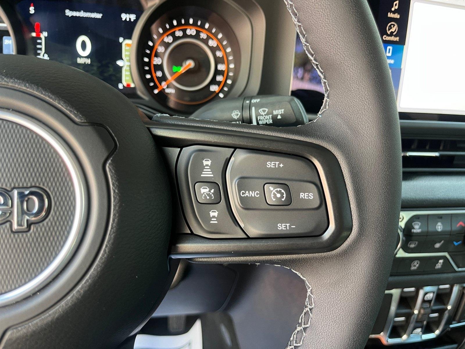 New 2026 Jeep Gladiator Sport AWD/4WD image 18