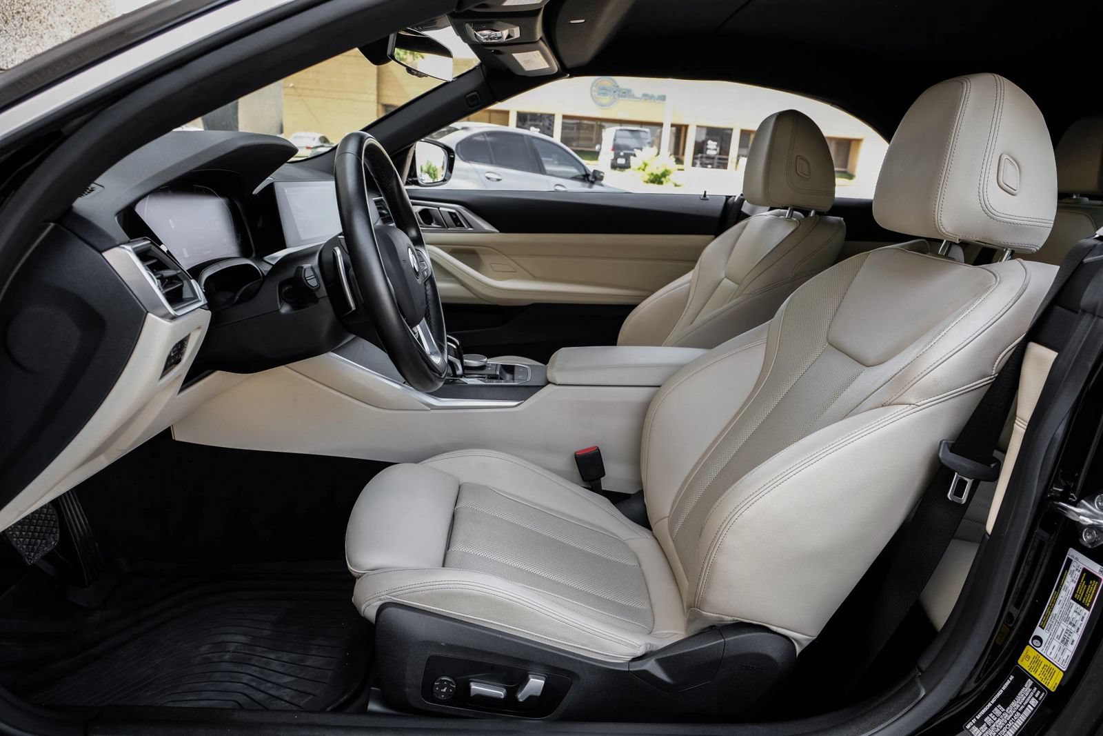 Used 2023 BMW 430i Convertible w/ Premium Package RWD image 3