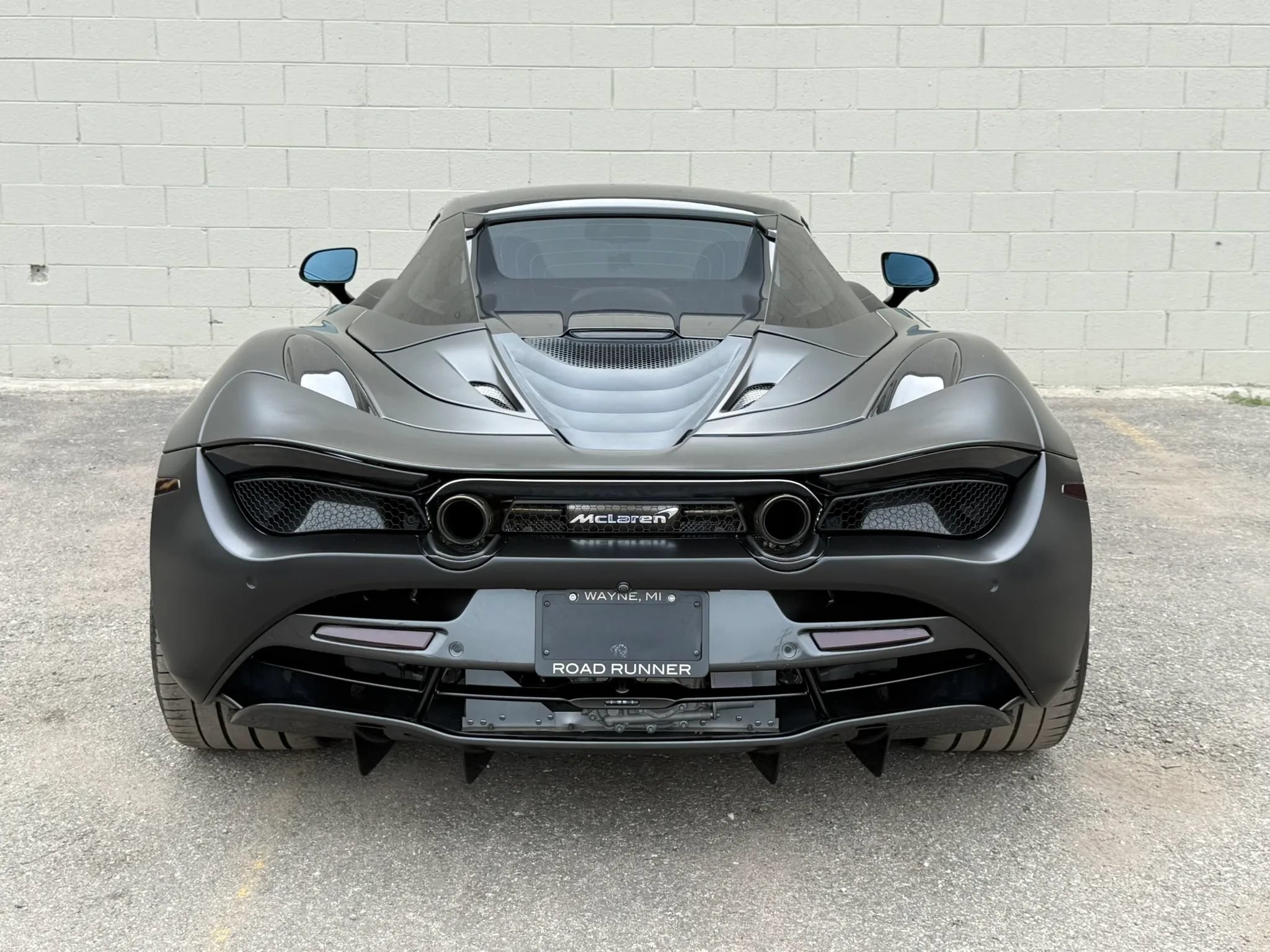 Used 2022 McLaren 720S Performance RWD image 12