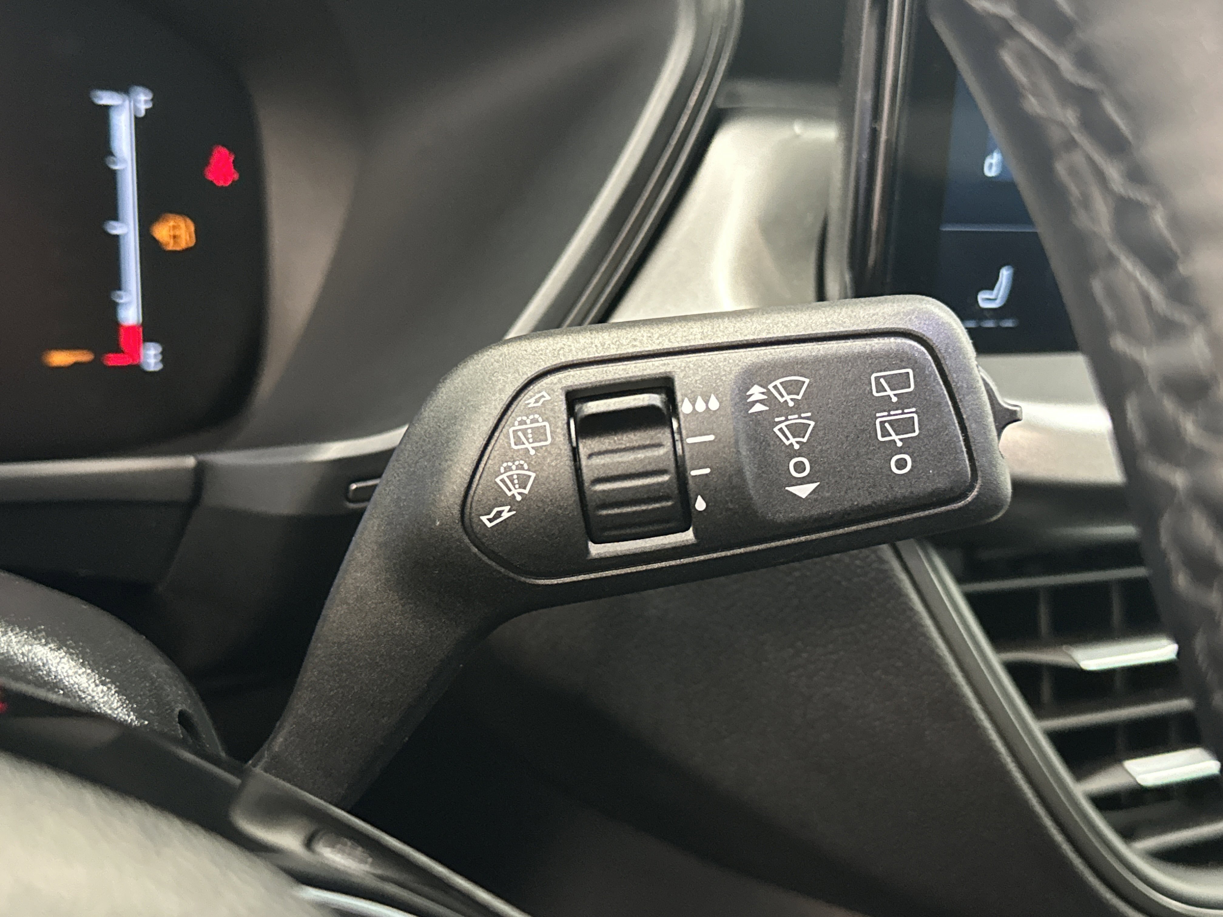 Used 2023 Ford Escape Active w/ Tech Pack #1 image 35