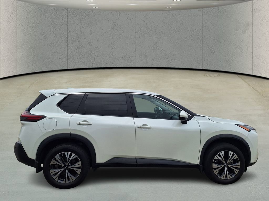 Used 2023 Nissan Rogue SV image 6