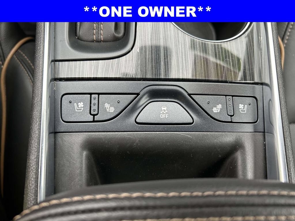 Used 2018 Chevrolet Impala Premier w/ Premier Confidence Package FWD image 21