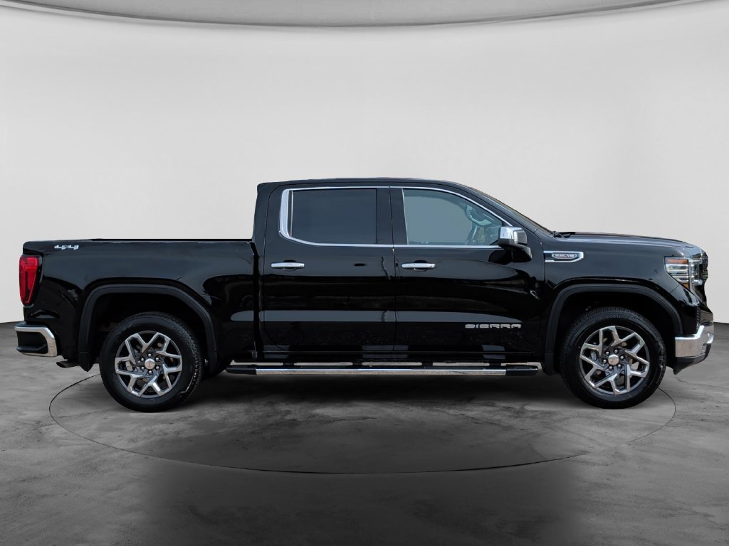 Used 2024 GMC Sierra 1500 SLT w/ SLT Premium Plus Package AWD/4WD image 8