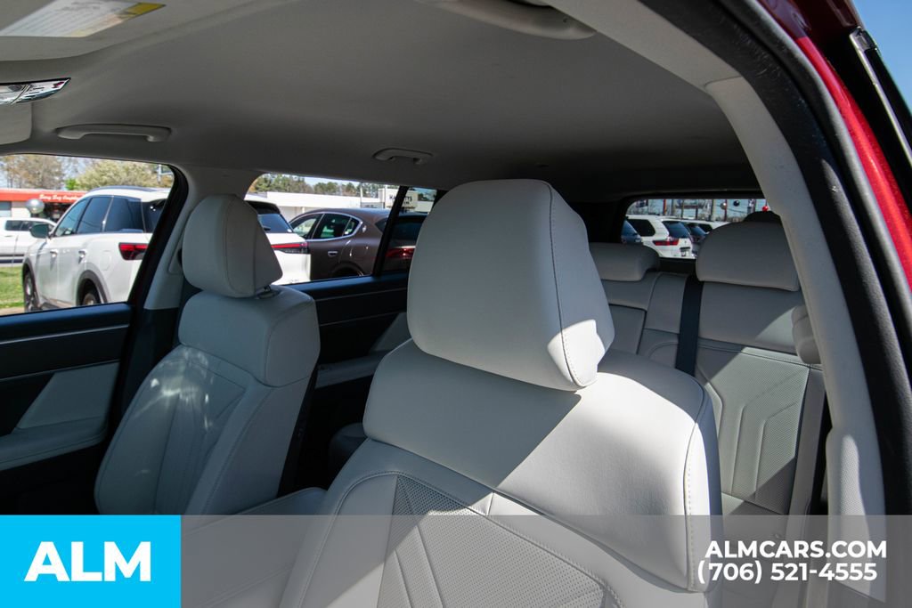 Used 2025 Hyundai Santa Fe SEL image 10