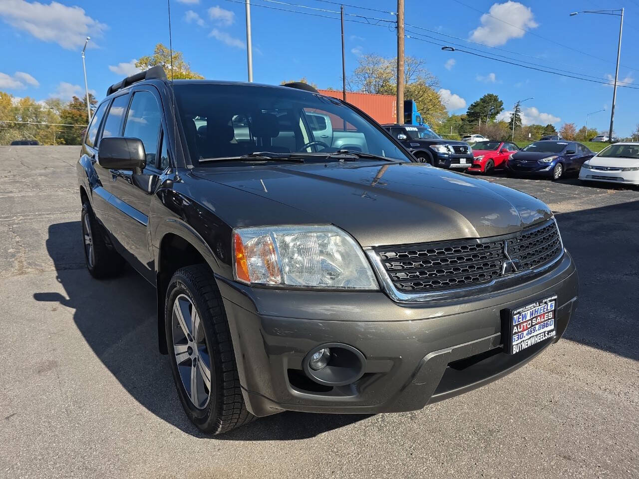 Used 2010 Mitsubishi Endeavor SE FWD image 5