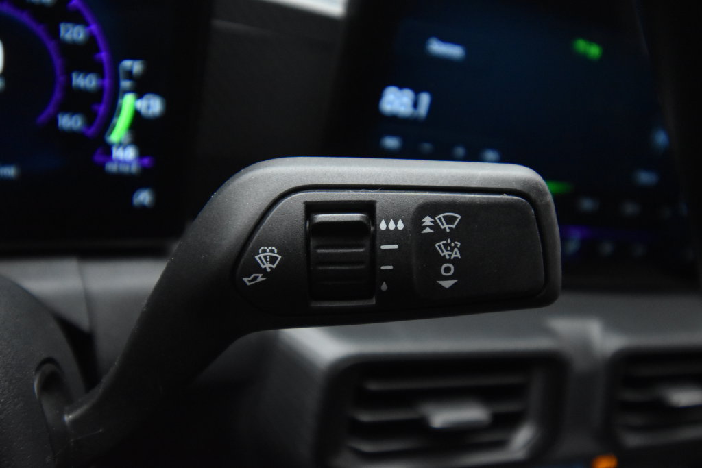 Used 2024 Ford Mustang GT RWD image 29