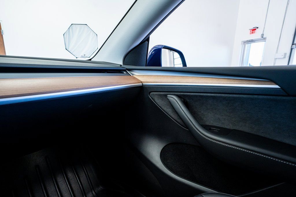 Used 2023 Tesla Model Y Long Range image 45