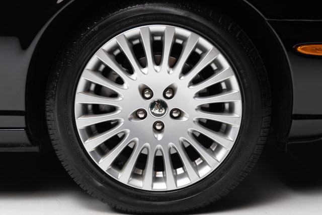 Used 2005 Jaguar XJ8 RWD image 35