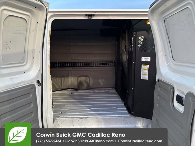 Used 2014 Ford E-250 and Econoline 250 image 18