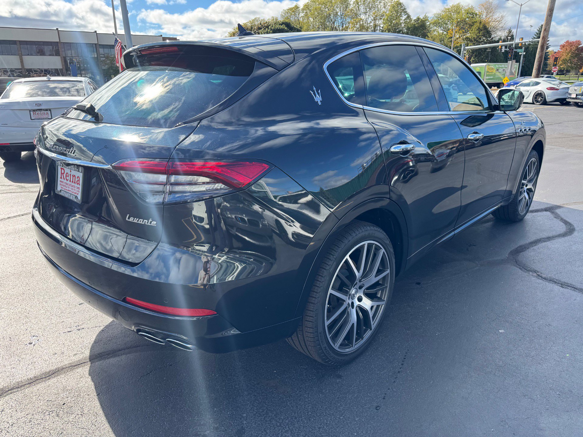 Used 2022 Maserati Levante GT AWD/4WD image 14