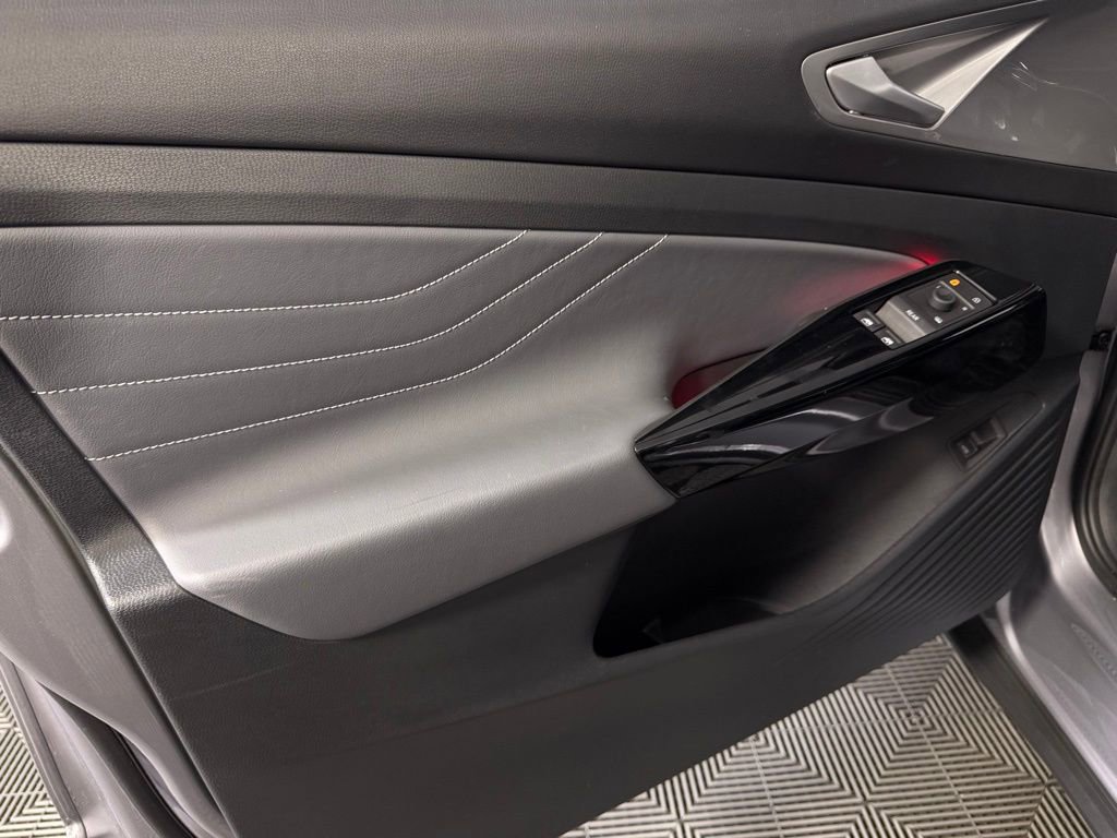 Used 2023 Volkswagen ID.4 Pro S AWD/4WD image 25