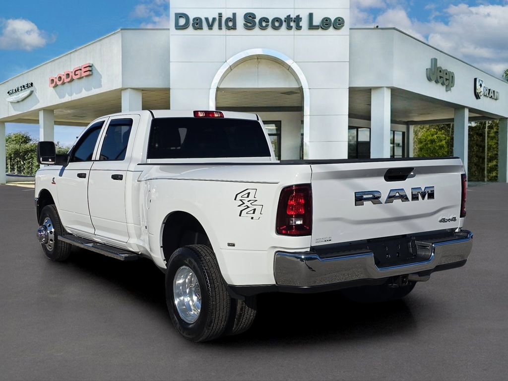 Used 2025 RAM 3500 Tradesman w/ Chrome Appearance Group image 8