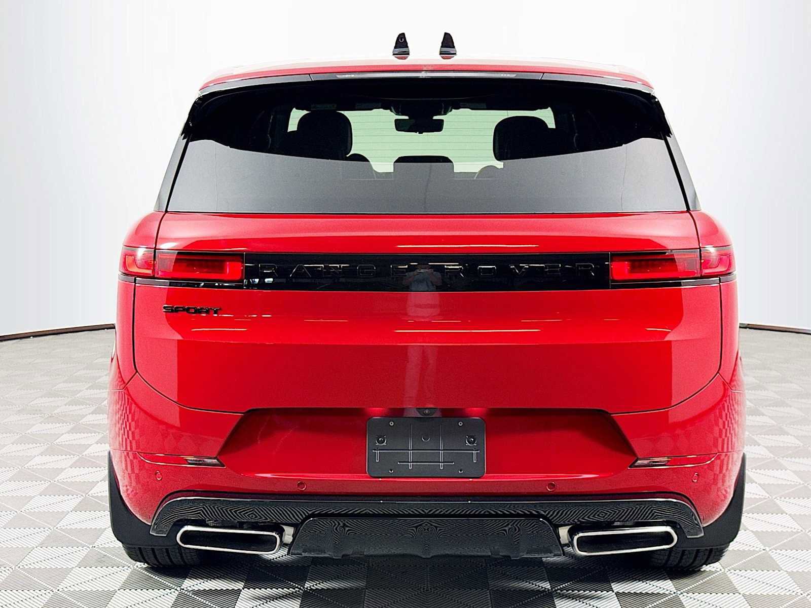 New 2025 Land Rover Range Rover Sport Dynamic SE image 6