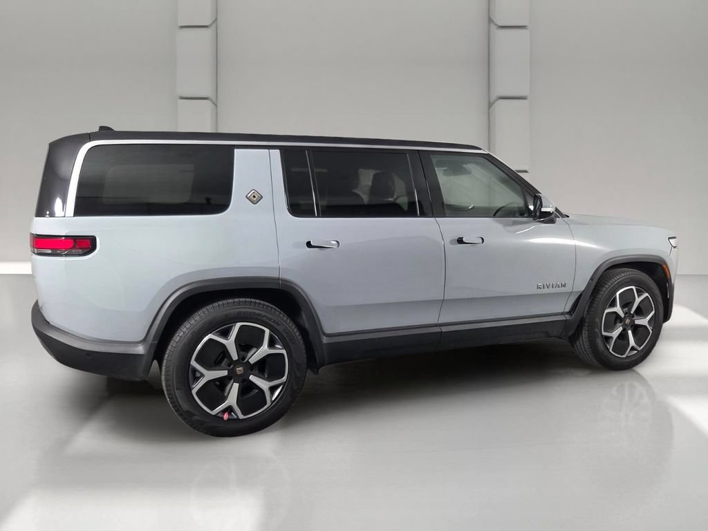 Used 2024 Rivian R1S Adventure AWD/4WD image 4