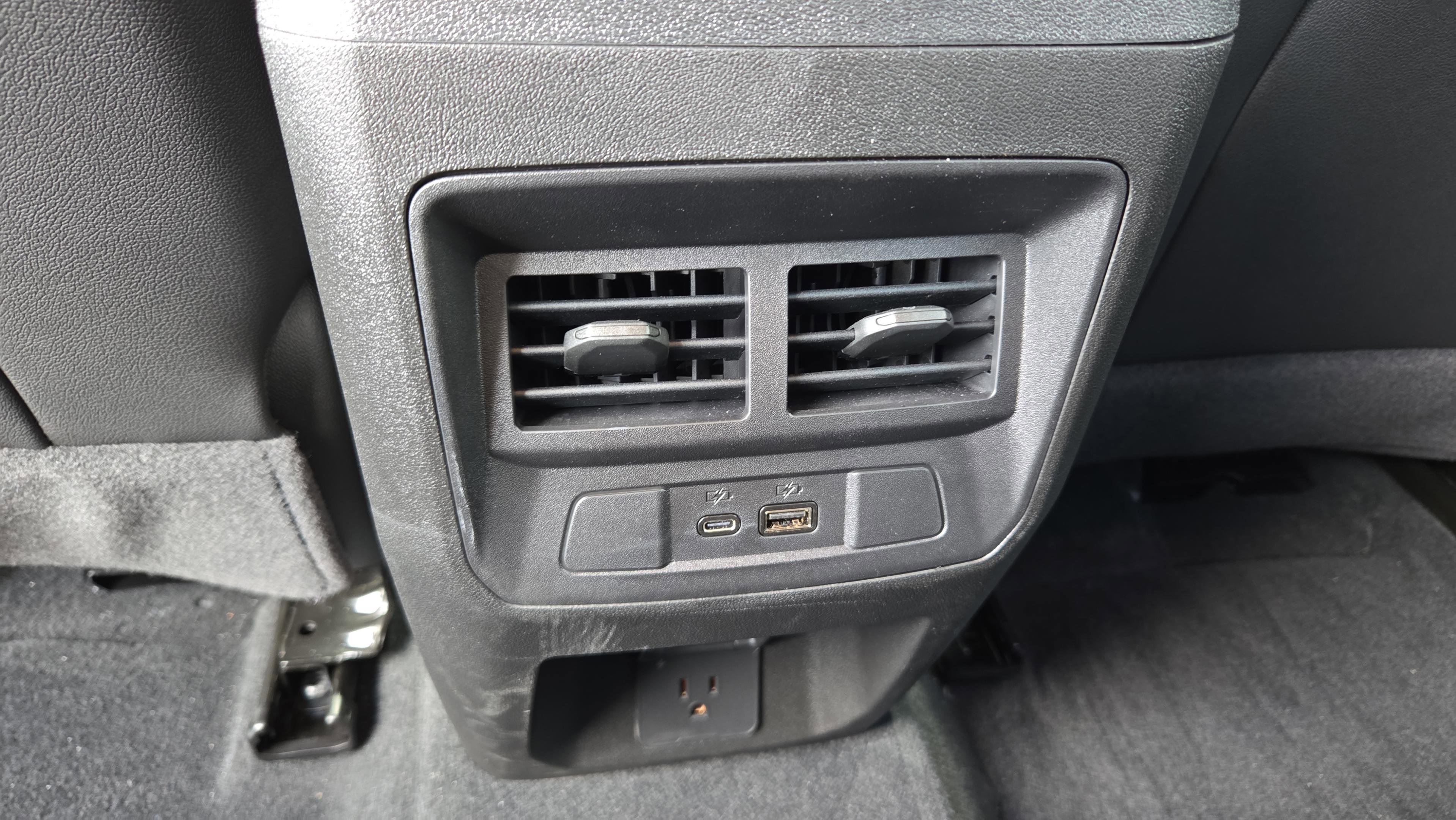 New 2025 Chevrolet Colorado LT w/ LT Convenience Package image 15