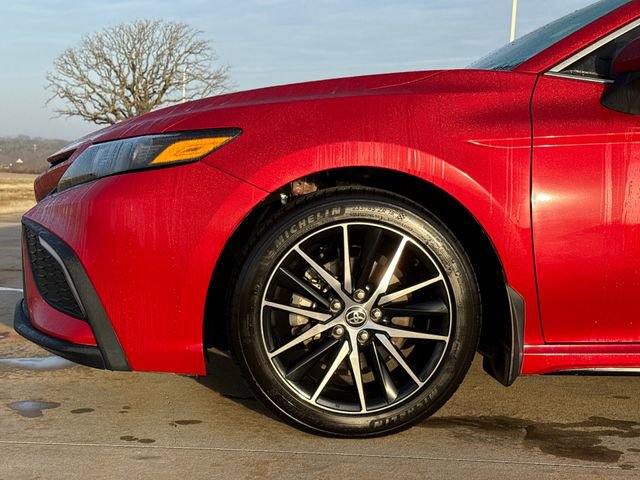 Used 2023 Toyota Camry SE image 5