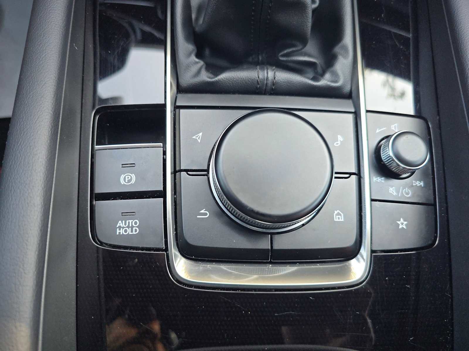 Used 2024 MAZDA MAZDA3 s image 33