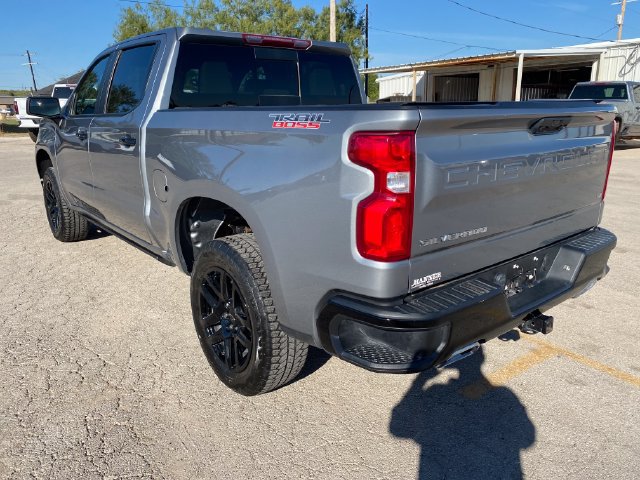 Used 2025 Chevrolet Silverado 1500 LT Trail Boss w/ Convenience Package II AWD/4WD image 4
