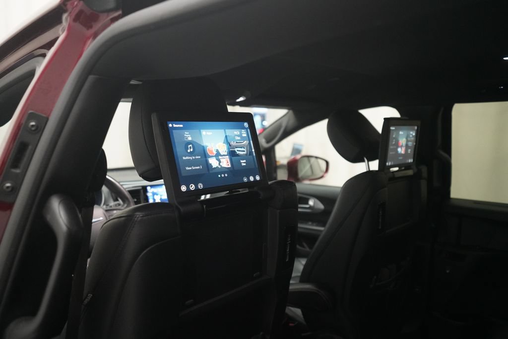 Used 2020 Chrysler Pacifica Touring-L Plus w/ S Appearance Package FWD image 15