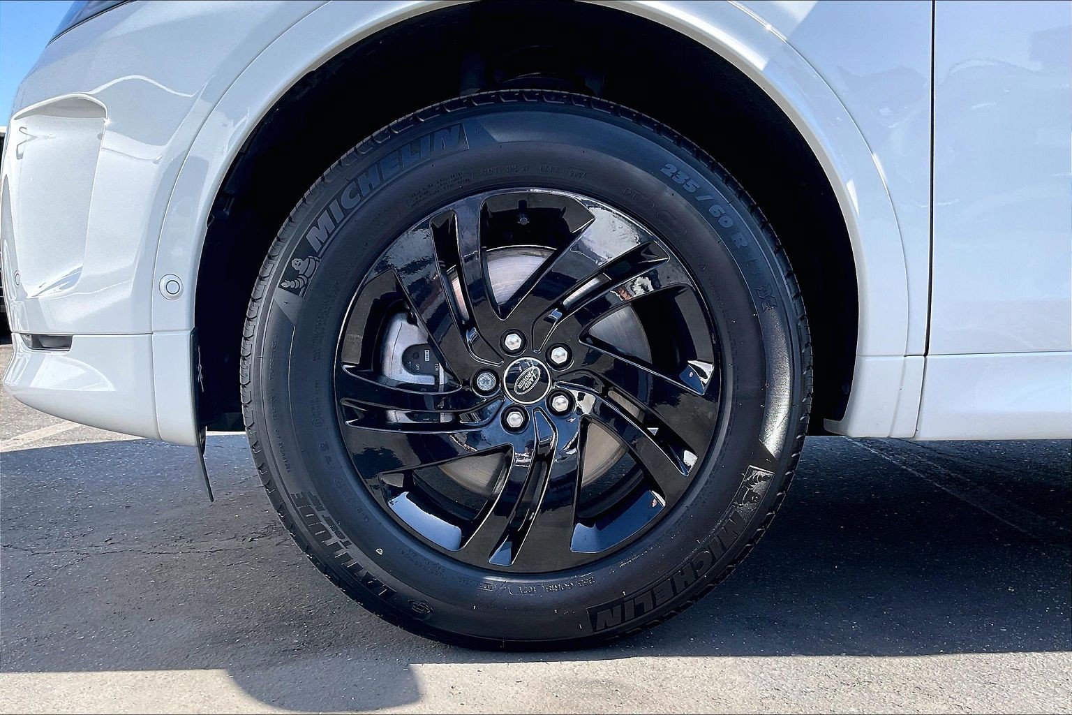 Certified 2025 Land Rover Discovery Sport S AWD/4WD image 10