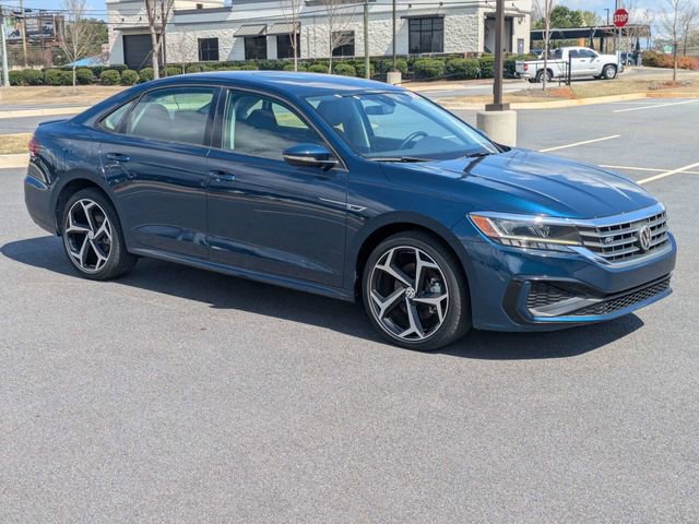 Used 2020 Volkswagen Passat 2.0T R-Line FWD image 2