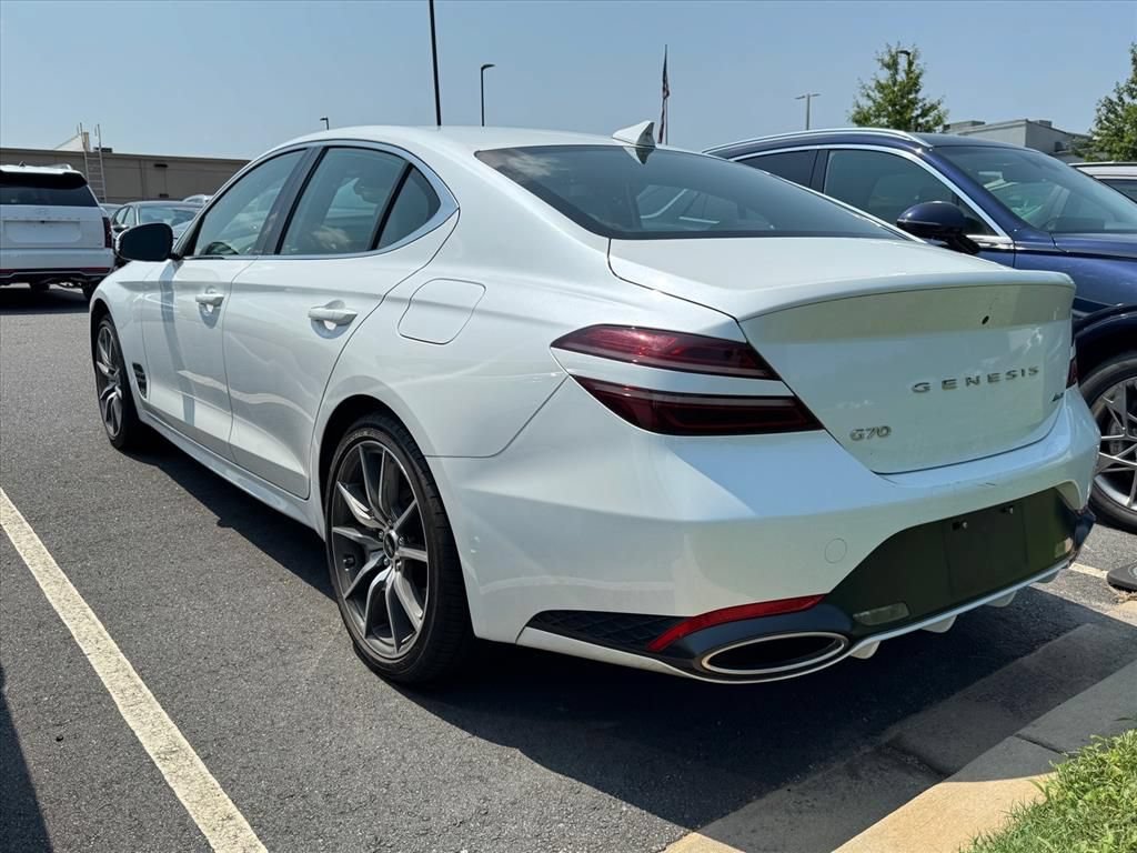 Used 2025 Genesis G70 2.5T AWD/4WD image 4