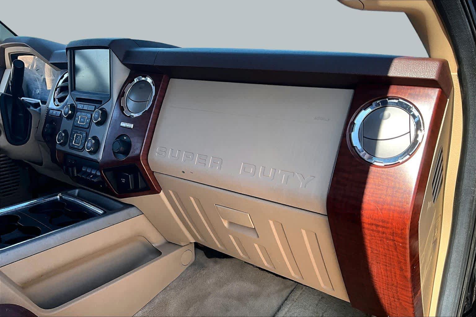 Used 2013 Ford F250 King Ranch w/ FX4 Off Road Pkg AWD/4WD image 18