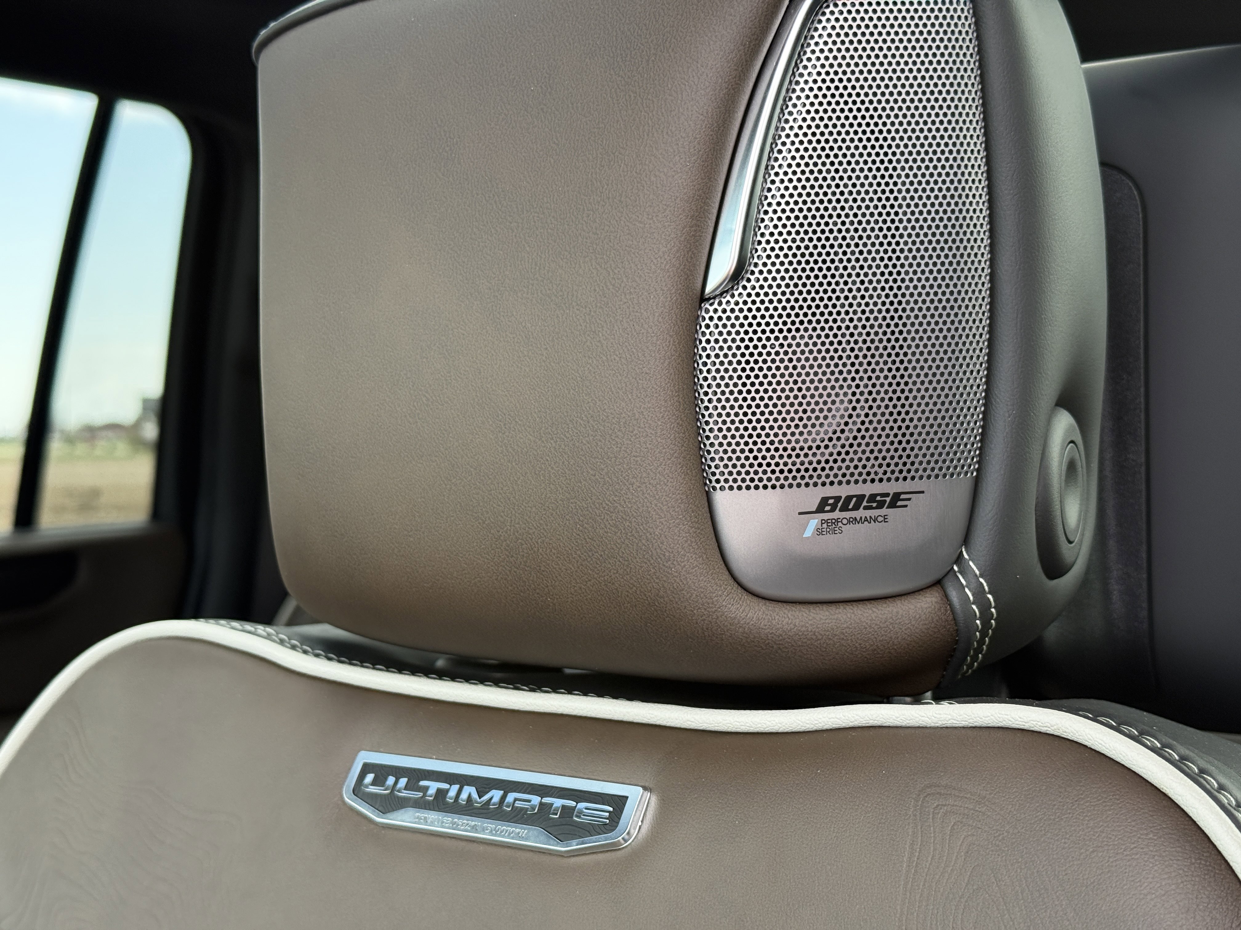 New 2026 GMC Yukon XL Denali Ultimate w/ LPO, Floor Liner Package image 32