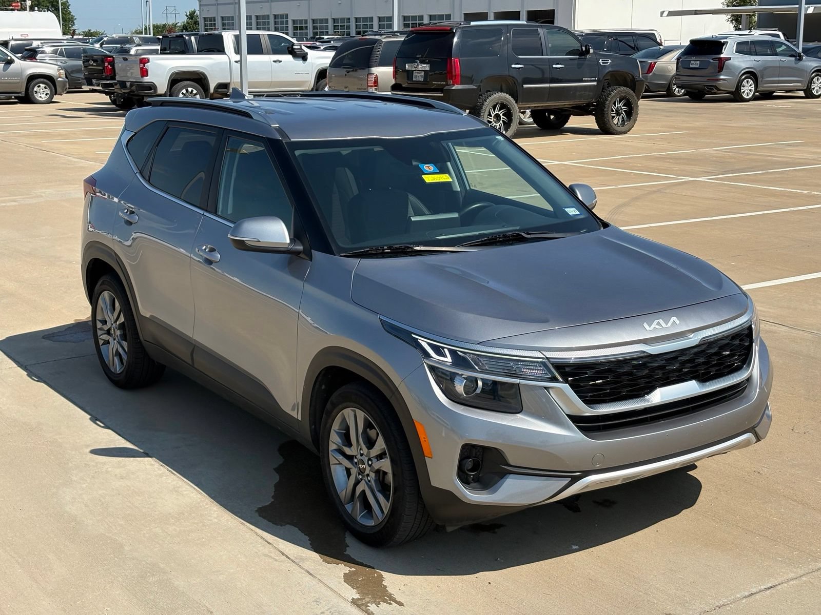 Used 2022 Kia Seltos S FWD image 10