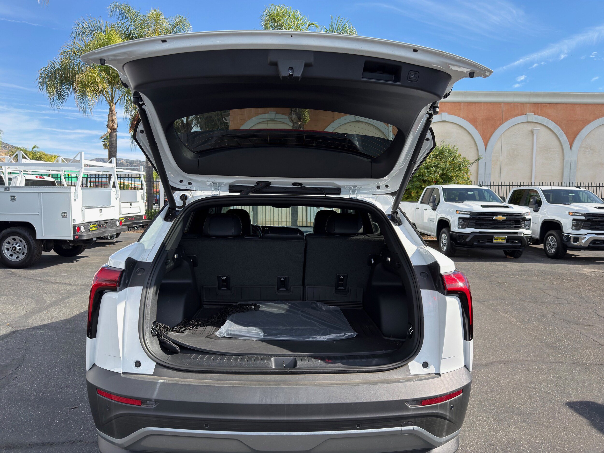 New 2025 Chevrolet Blazer EV LT w/ Super Cruise Package AWD/4WD image 14