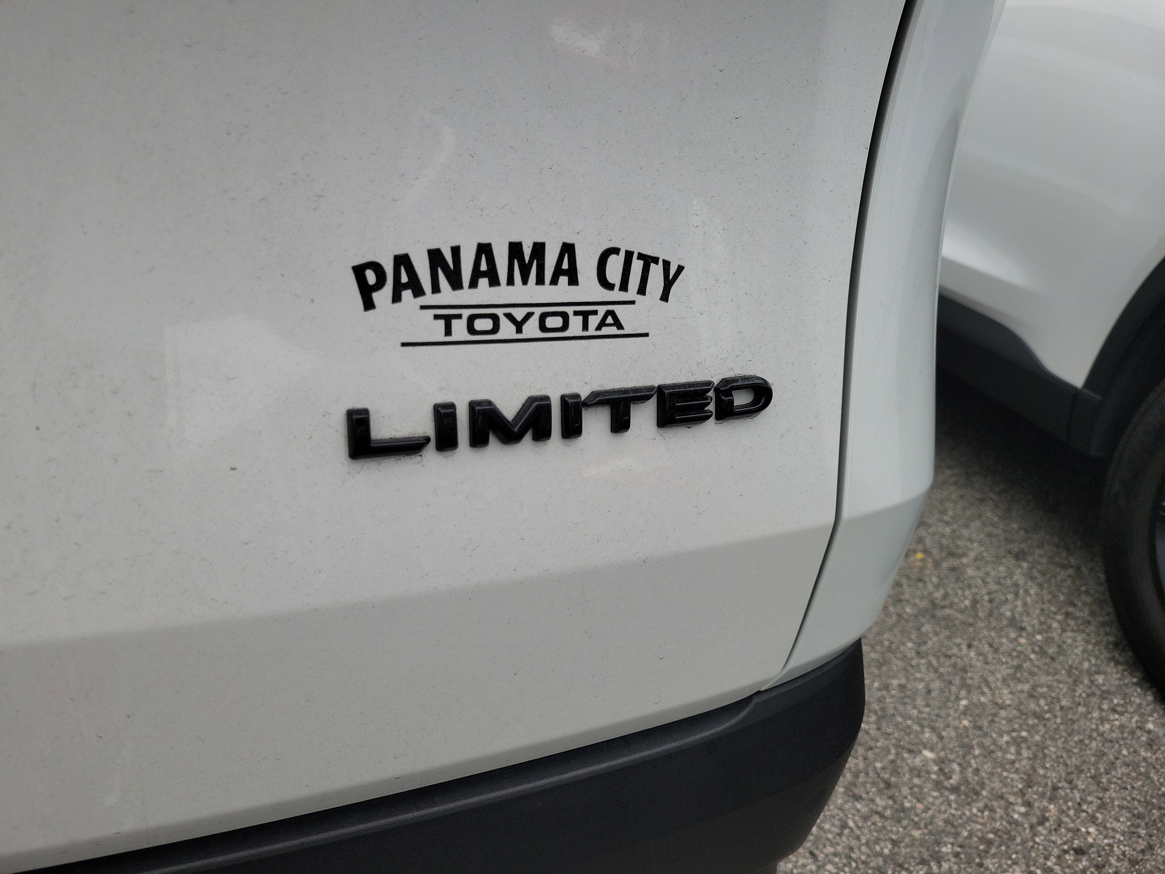 Used 2025 Toyota Grand Highlander AWD Hybrid image 18