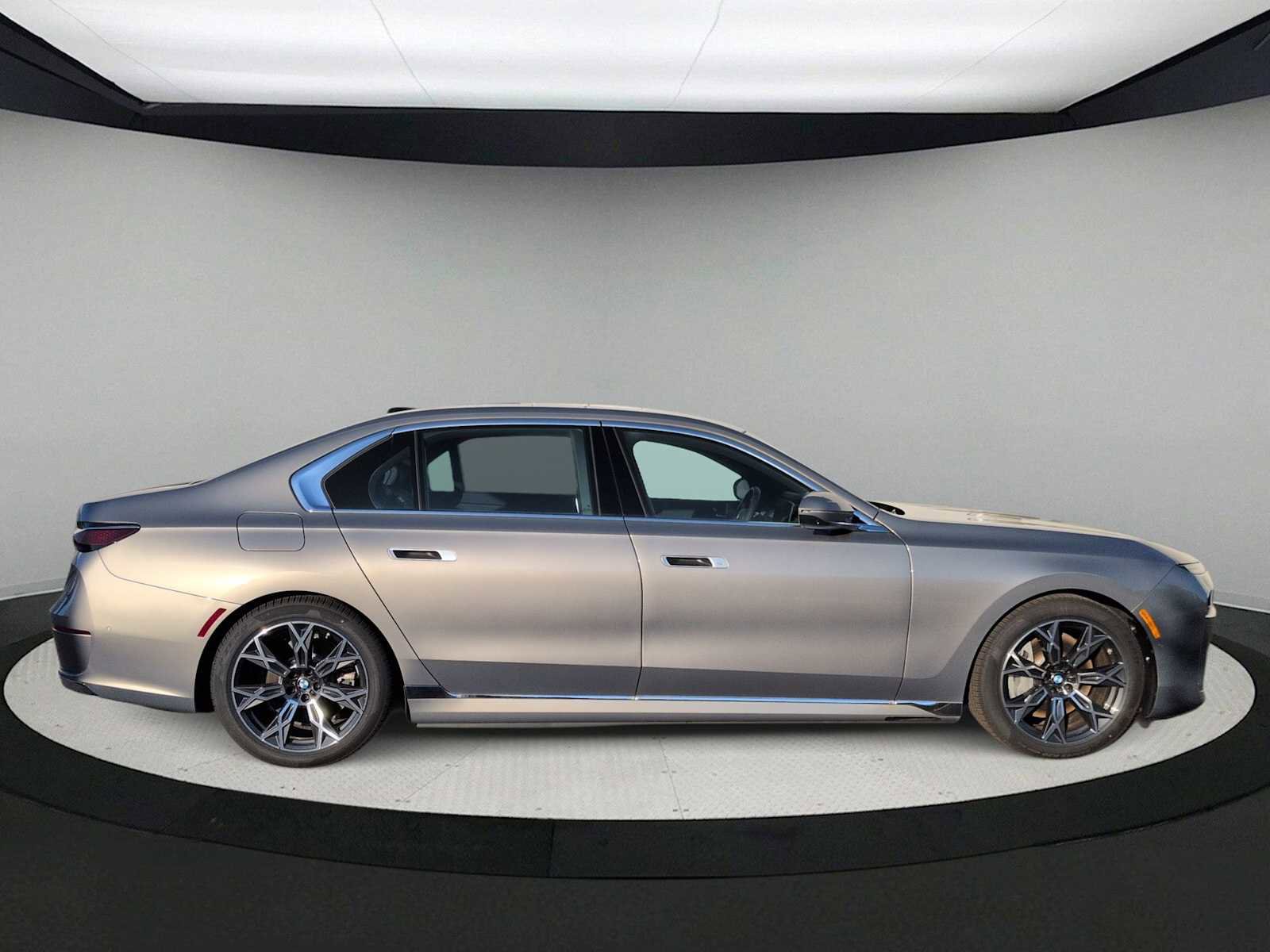 New 2025 BMW i7 eDrive50 image 9