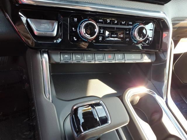 New 2026 GMC Sierra 1500 Denali w/ Denali Reserve Package AWD/4WD image 15