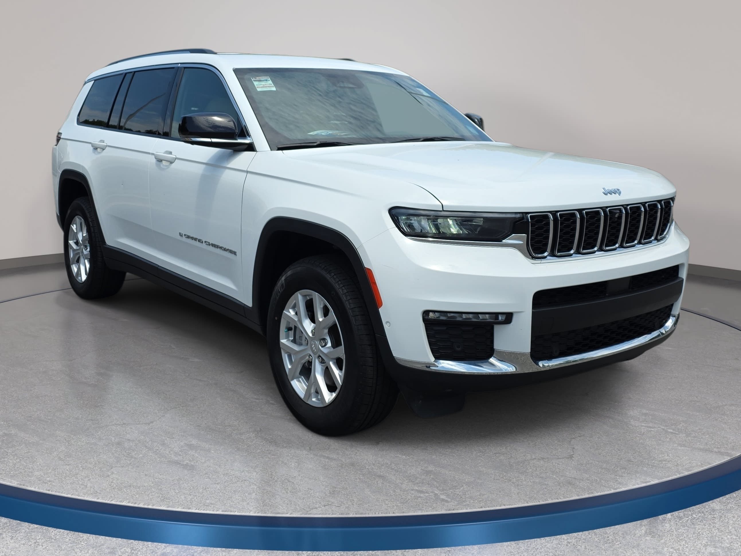 Certified 2023 Jeep Grand Cherokee L Limited w/ Luxury Tech Group II AWD/4WD image 3