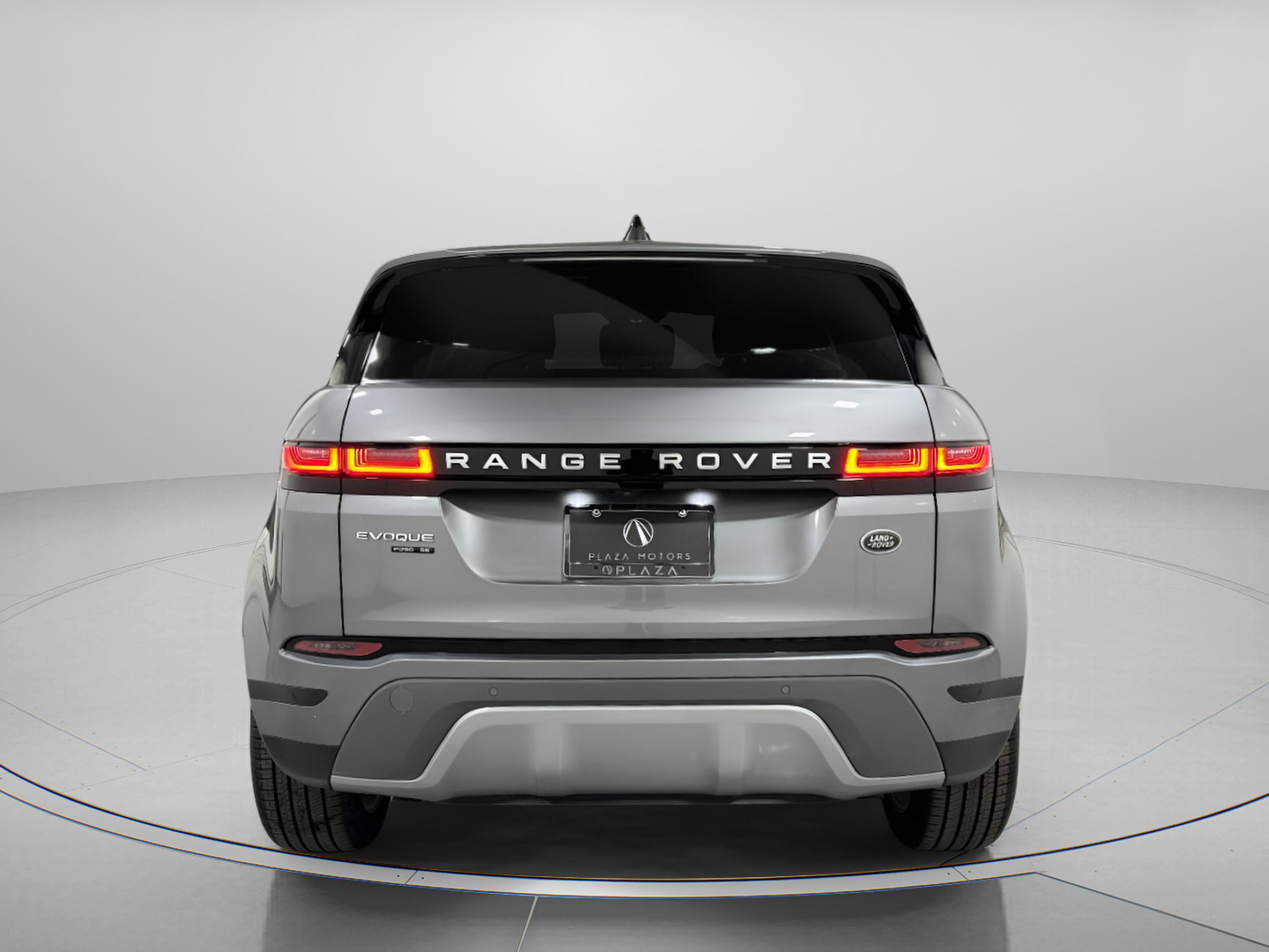 Used 2020 Land Rover Range Rover Evoque SE image 4