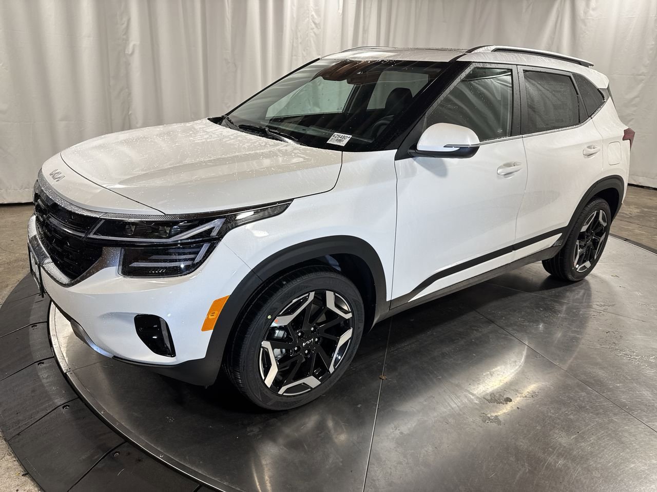 New 2026 Kia Seltos SX w/ SX Sunroof Package