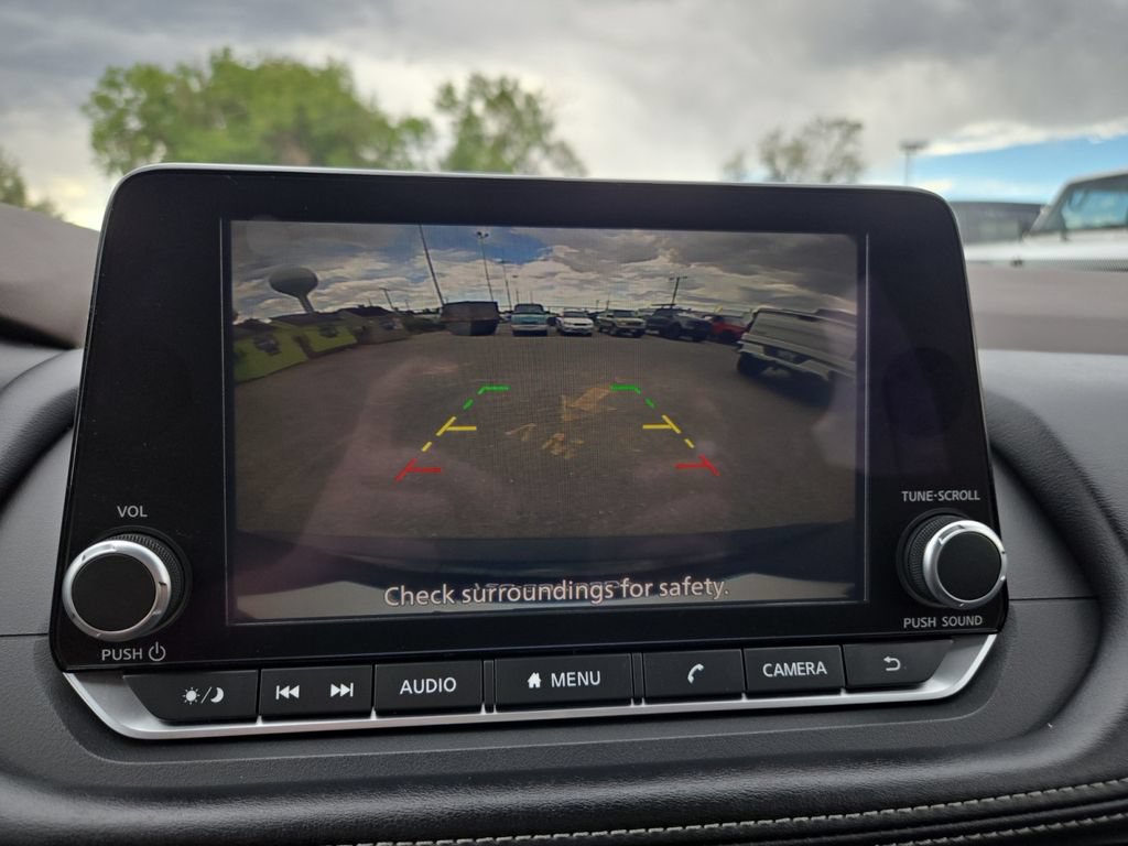 Used 2023 Nissan Rogue SV AWD/4WD image 22