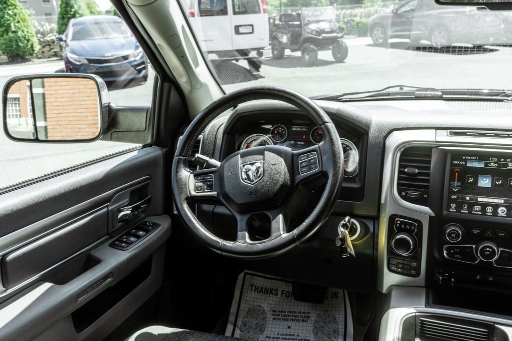 Used 2016 RAM 1500 Classic SLT w/ SLT Plus D←cor Group AWD/4WD image 12