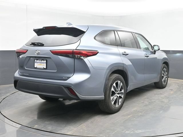 Used 2021 Toyota Highlander XLE FWD image 14