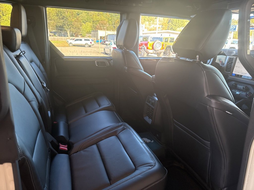 New 2025 Ford Bronco Outer Banks w/ Sasquatch Package image 23