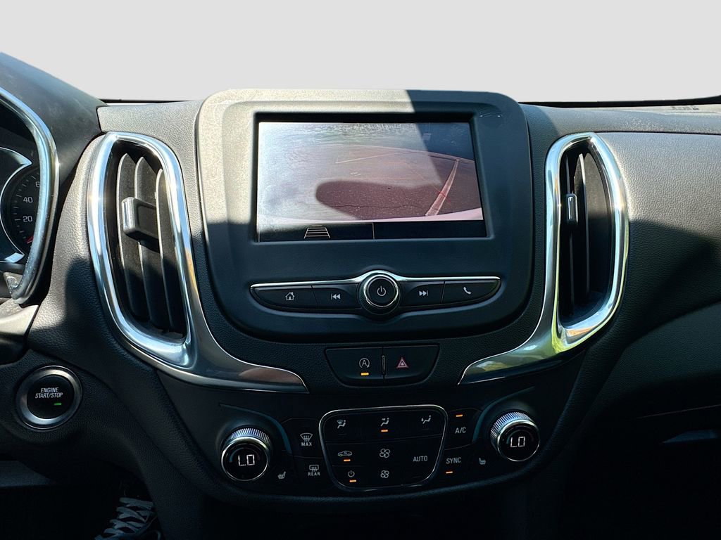 Used 2024 Chevrolet Equinox LT FWD image 17