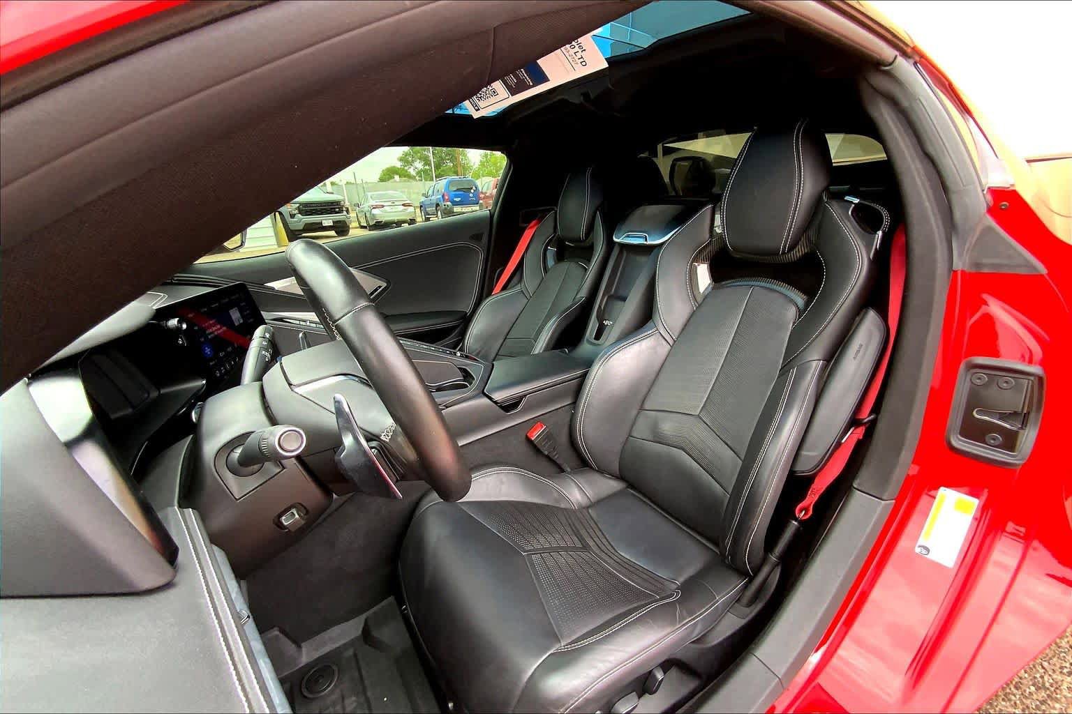 Used 2021 Chevrolet Corvette Stingray Preferred Cpe w/ Z51 Performance Package RWD image 21
