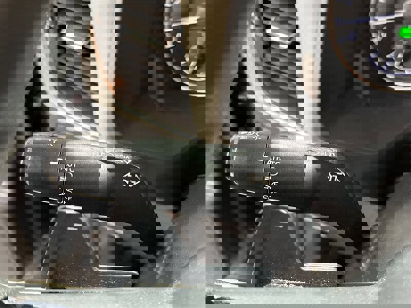 Used 2023 Nissan Rogue SV image 82