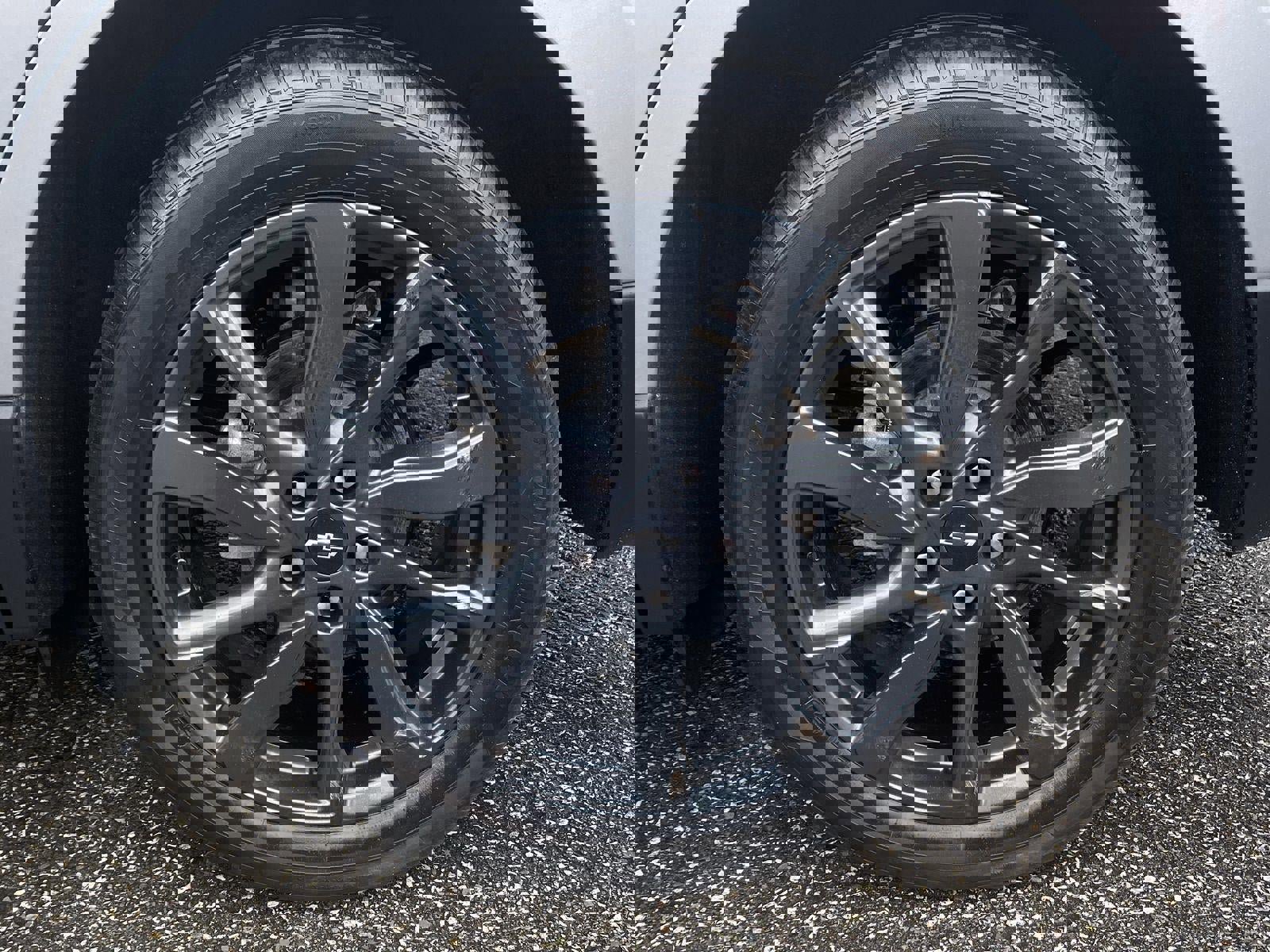 Used 2023 Chevrolet Equinox RS image 26